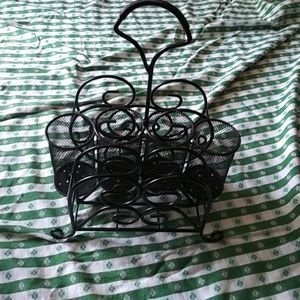 Picnic table organizer